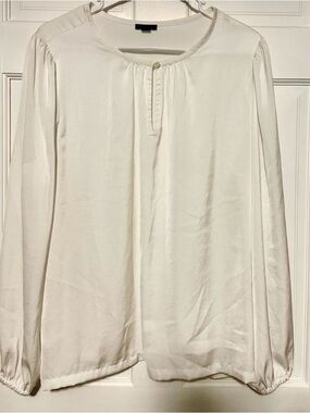 Ann Taylor Classic Cream Blouse